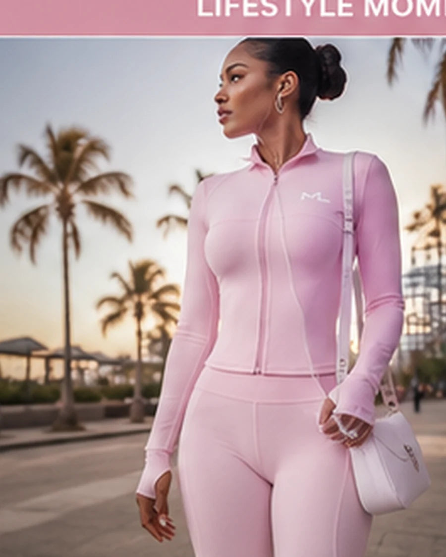 MonsterLab Women Soft Motion — tenue rose en contexte lifestyle